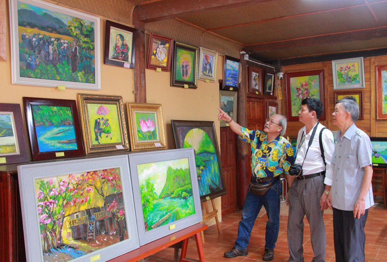 Public visit exhibition. img-1853.jpg