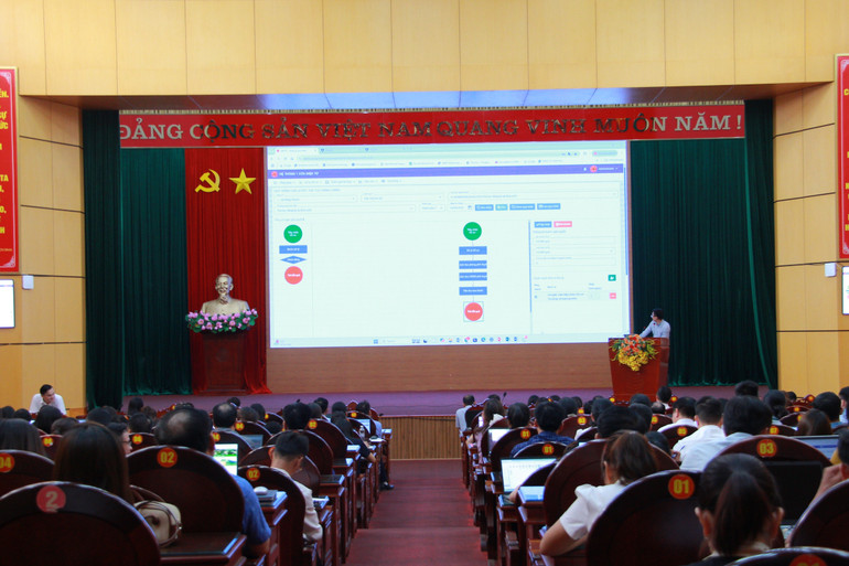 Quang cảnh buổi tập huấn. img-2591.jpg