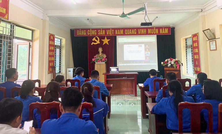 Điểm cầu huyện Bạch Thông. fg.jpg