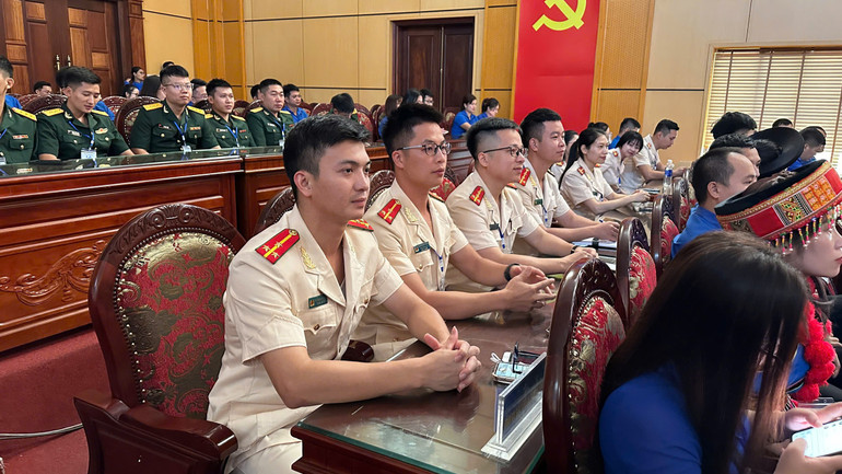 Đại biểu tham dự Đại hội. z5898080282084-d9a4d290a4cb353acd2335e8d98d8971-435.jpg