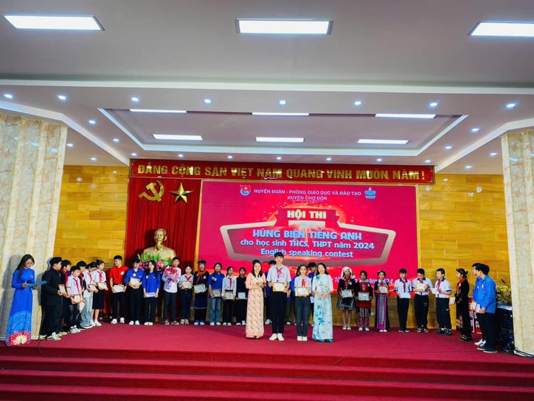 BTC trao giải Nhất cho khối THCS 466604513-122140121762332488-5539478927097217400-n.jpg