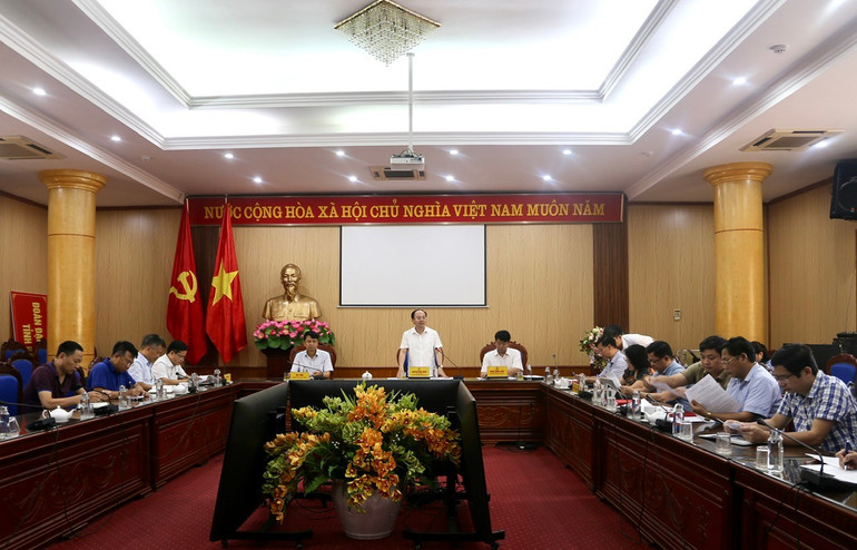 Quang cảnh cuộc họp. e0e66950832e25707c3f.jpg