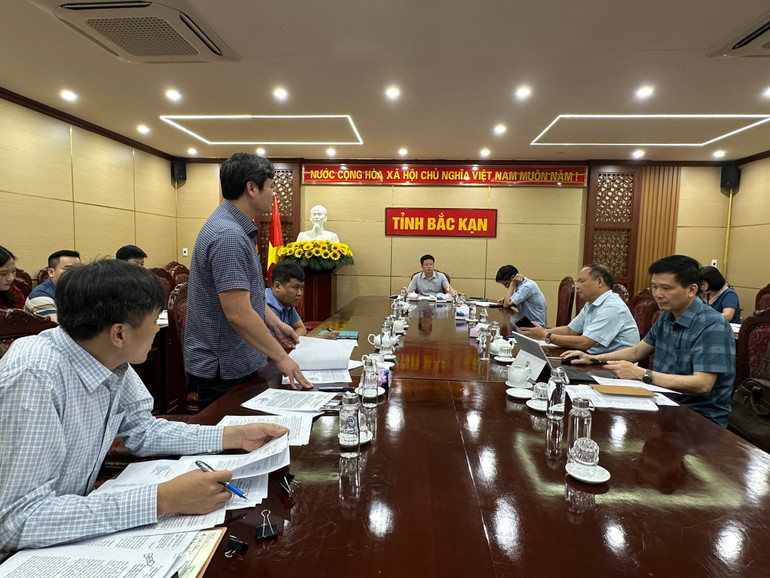 Quang cảnh cuộc họp. img-0832.jpg