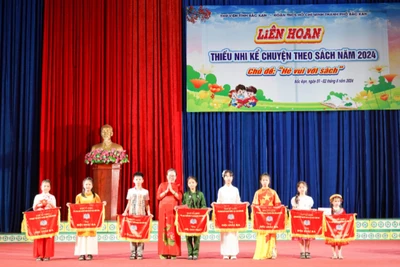 Liên hoan Thiếu nhi kể chuyện theo sách