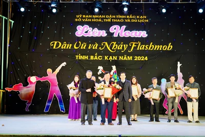 Bế mạc Liên hoan dân vũ và nhảy Flashmob tỉnh Bắc Kạn năm 2024