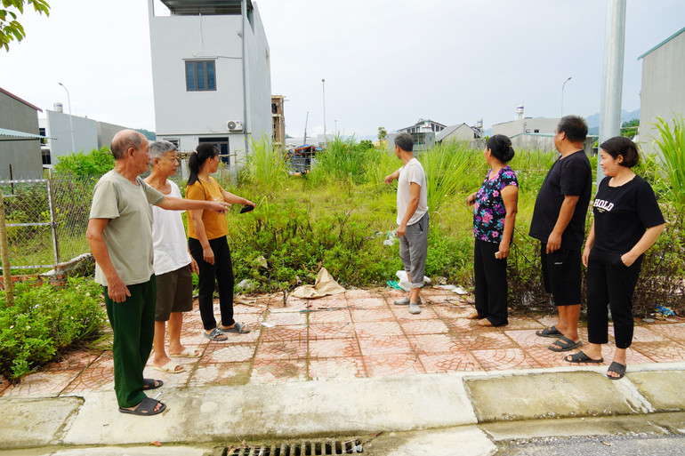 Nhiều kiến nghị, thắc mắc của người dân chưa được giải quyết. DSC00548.JPG