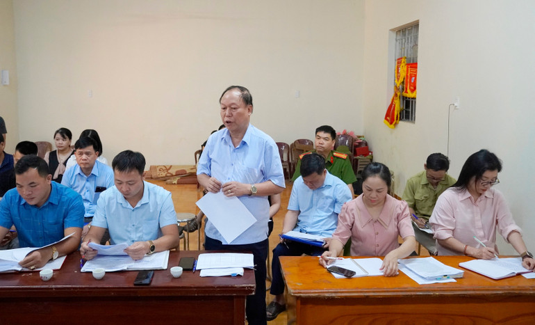MTTQ Việt Nam huyện Chợ Mới lắng nghe, tháo gỡ những vướng mắc của người dân trong quá trình triển khai thực hiện xóa nhà tạm ở các xã Mai Lạp, Thanh Mai. dsc7047.jpg