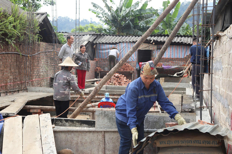 Một căn nhà tại xã Ngọc Phái được khởi công xây dựng từ Chương trình xóa nhà tạm, nhà dột nát. 223.jpg