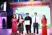 Gia đình Tiktoker “Đại Bắc Kạn” được vinh danh gia đình trẻ tiêu biểu toàn quốc