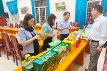 Tôn vinh sản phẩm công nghiệp nông thôn 