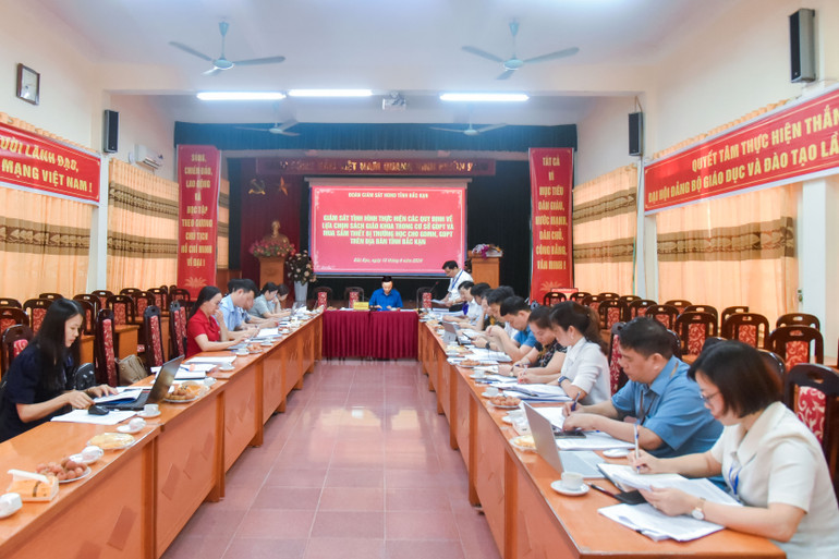 Quang cảnh buổi giám sát. 1.jpg