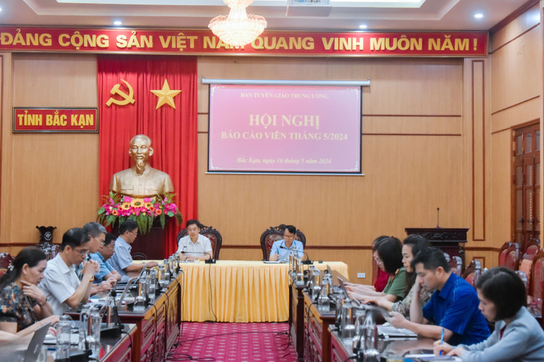 Đại biểu tham dự tại điểm cầu tỉnh Bắc Kạn. 1.jpg
