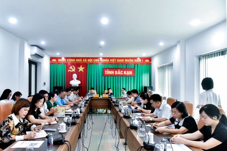 Đại biểu tham dự tại điểm cầu tỉnh Bắc Kạn. 3.jpg