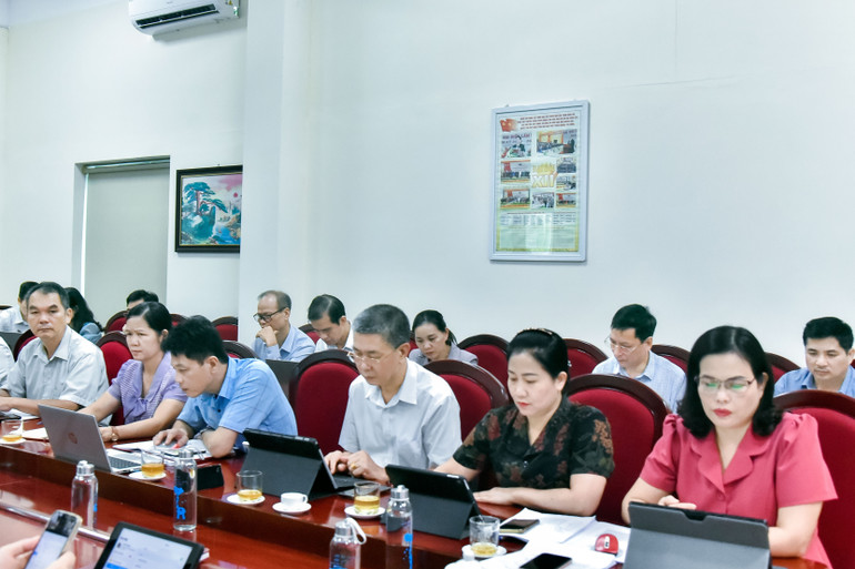Đại biểu tham dự hội nghị. 3.jpg