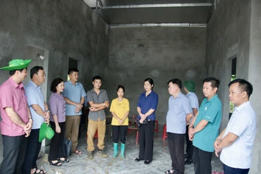 Kiểm tra công tác xóa nhà tạm, nhà dột nát tại xã Xuân Lạc