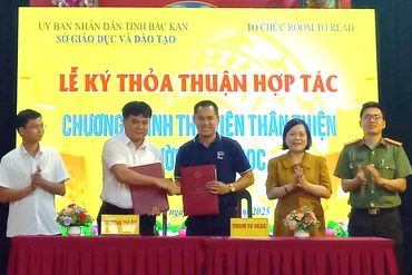 Bắc Kạn ký kết thỏa thuận hợp tác Dự án “Thư viện thân thiện trường tiểu học”