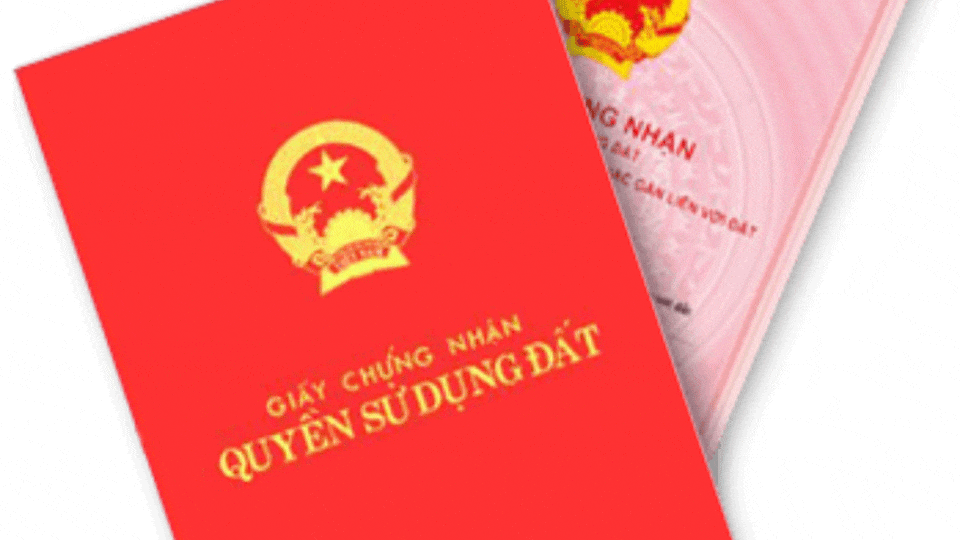Chủ tịch Ủy ban nhân dân cấp xã có thẩm quyền cấp Giấy chứng nhận quyền sử dụng đất (Sổ đỏ) lần đầu cho người dân từ ngày 1/7/2025. 61.gif