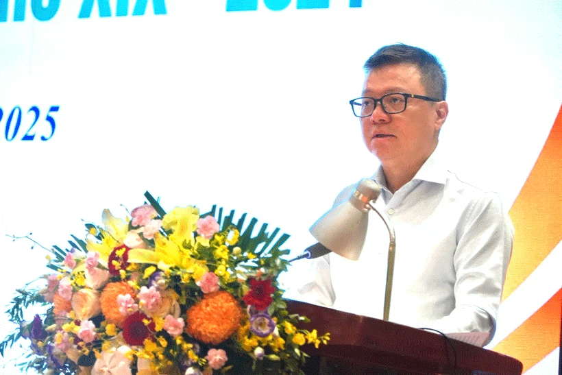 Đồng chí Lê Quốc Minh phát biểu khai mạc. 56.gif