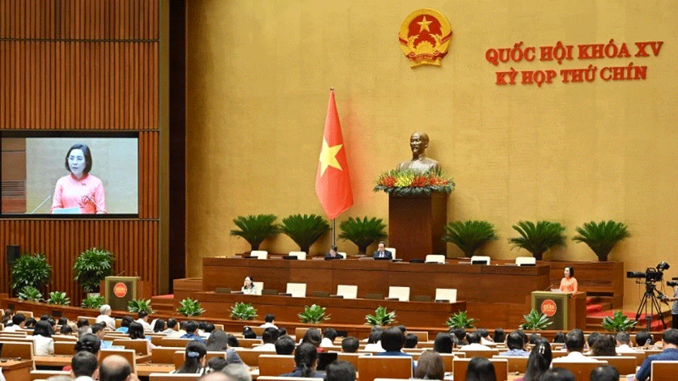 Quốc hội nghe Tờ trình về việc rút ngắn nhiệm kỳ Quốc hội khoá XV và Hội đồng nhân dân các cấp nhiệm kỳ 2021-2026; Tờ trình về ngày bầu cử toàn quốc đối với bầu cử đại biểu Quốc hội khoá XVI và đại biểu Hội đồng nhân dân các cấp nhiệm kỳ 2026-2031. (Ảnh: THUỶ NGUYÊN) 51.gif