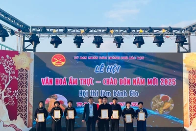 Đội xã Dương Quang giành giải Nhất Hội thi làm bánh gio Thành phố Bắc Kạn 2024