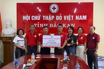 Hội Chữ thập đỏ tỉnh Quảng Bình hỗ trợ người dân Bắc Kạn khắc phục thiên tai