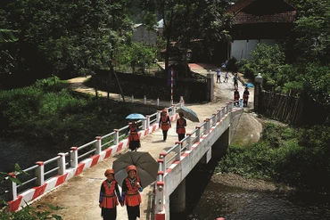 Văn nghệ sĩ với niềm tự hào về quê hương, đất nước