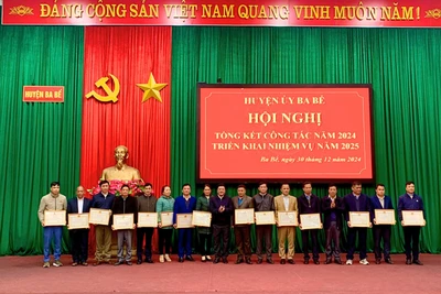 Cần làm tốt công tác tư tưởng, nắm chắc tình hình trong cán bộ, đảng viên, Nhân dân