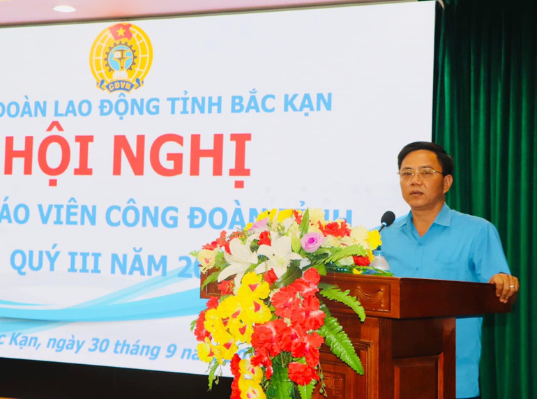 Ông Bùi Minh Thanh, Phó Chủ tịch LĐLĐ tỉnh Bắc Kạn định hướng thông tin tuyên truyền thời gian tới. E2A609C7-0F7A-492D-B586-CFE4BAC933C6.jpeg