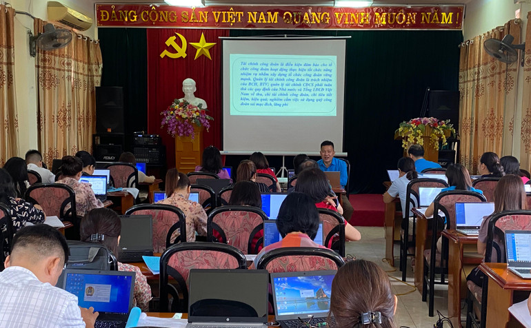 Quang cảnh Hội nghị tập huấn. 5F8A4EF9-20F8-44EF-847D-B3F235BEABA8.jpeg