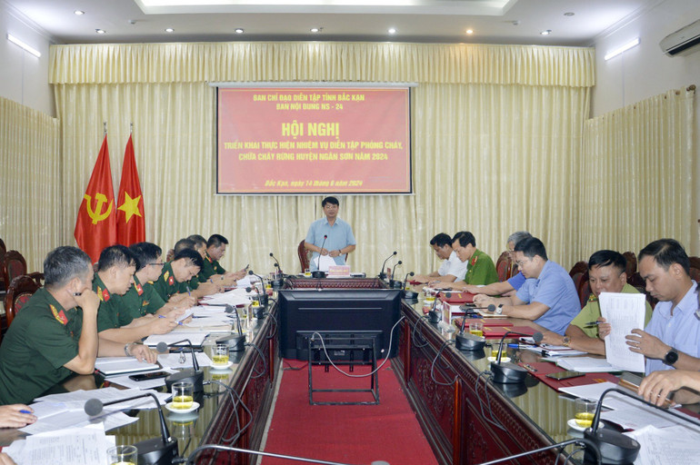 Quang cảnh hội nghị f4f5.jpg
