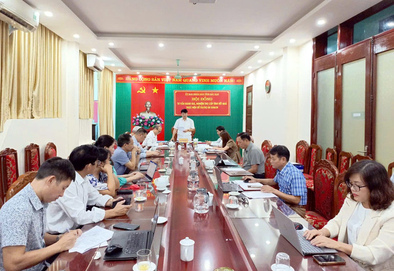 Hội đồng tư vấn đánh giá, nghiệm thu cấp tỉnh kết quả thực hiện của 01 đề tài/dự án KH&CN. kh4.jpg