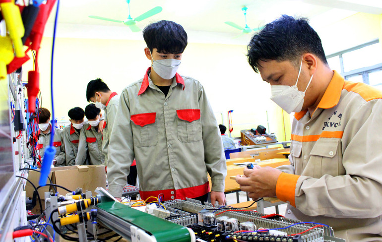 Hoạt động đào tạo nghề của Trường Cao đẳng Bắc Kạn luôn gắn chặt giữa lý thuyết và thực hành. IMG_3242.jpg
