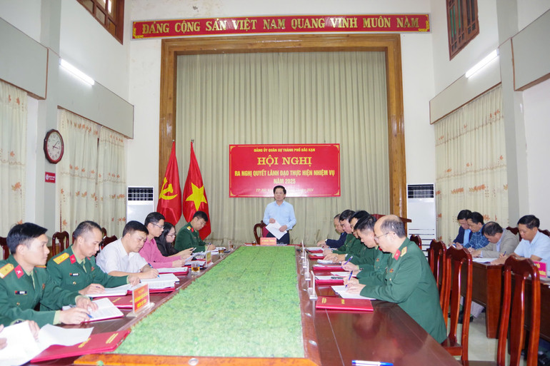 Quang cảnh hội nghị. z6069435080411-8df60be8f4d2afb48e9e485676756326.jpg