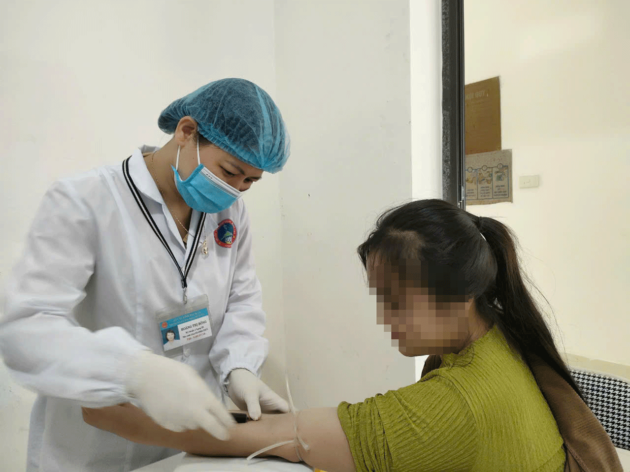 Lấy máu tầm soát bệnh Thalassemia z5883106375645_d841d573f9cf.gif