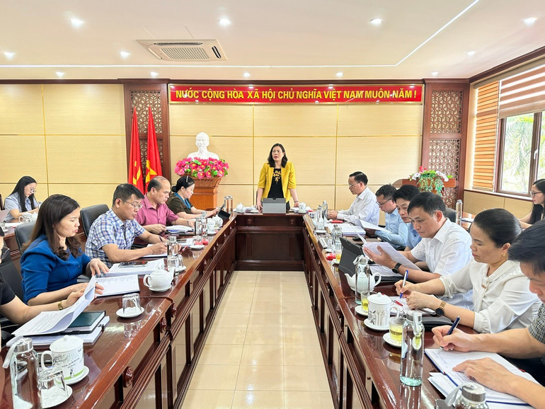 Thường trực HĐND tỉnh làm việc với các sở, ngành của tỉnh. 4.jpg