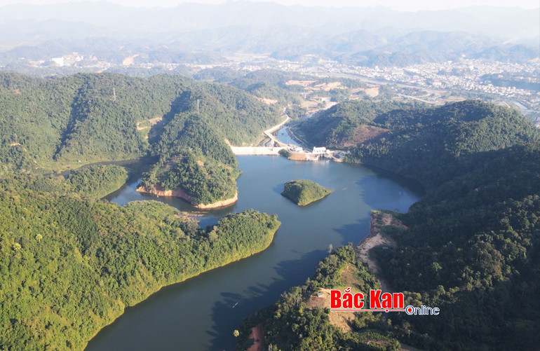 Một góc hồ Nặm Cắt, nơi thực hiện Dự án Tổ hợp khu đô thị sinh thái nghỉ dưỡng. nam-cat-2-8087.jpg