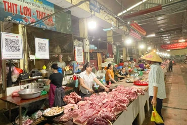Thực hư chuyện tiểu thương Bắc Kạn đóng cửa hàng để “né thuế”