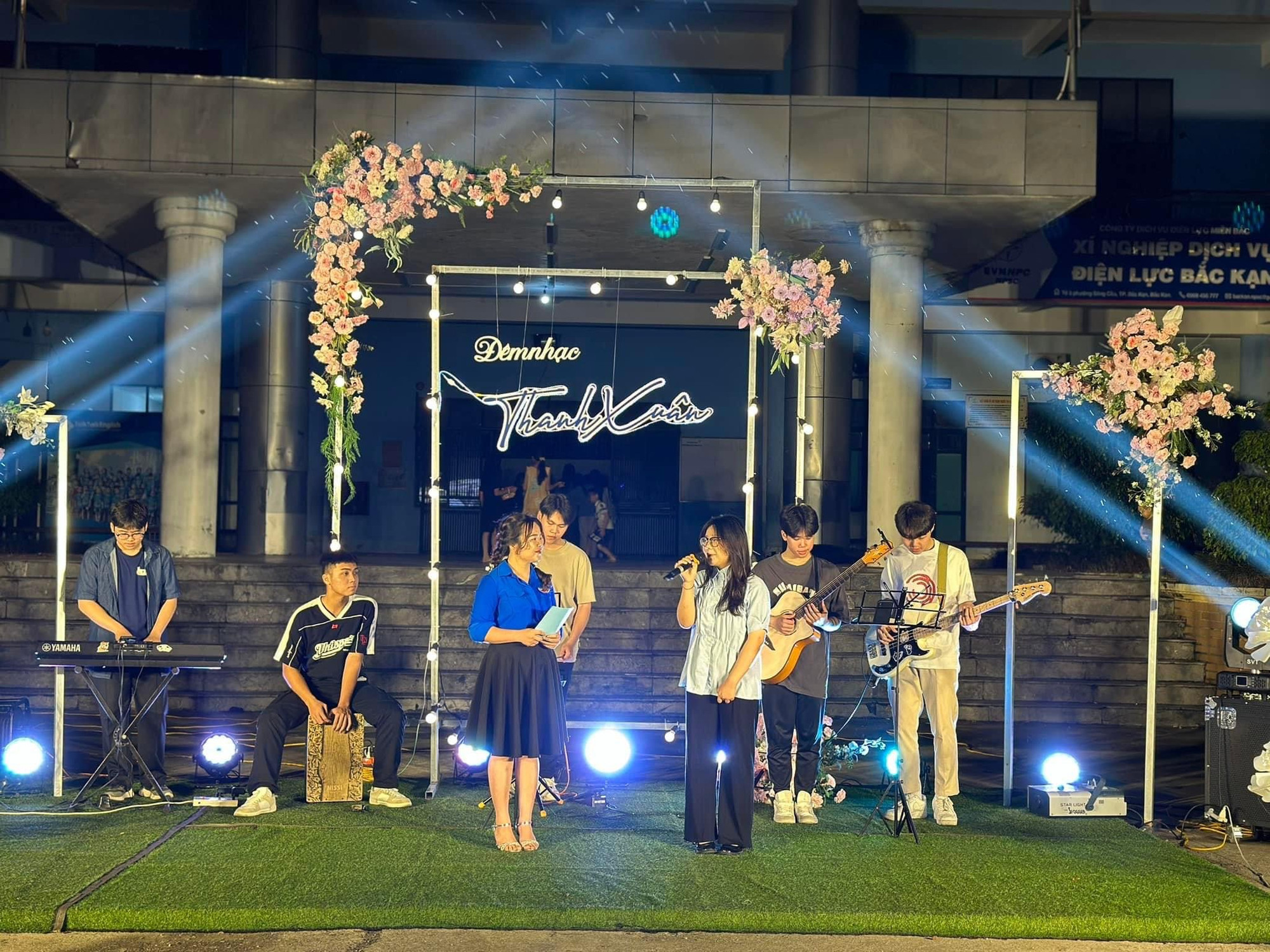 Trưởng ban CLB Âm nhạc Đồng Yến Nhi chia sẻ về CLB.