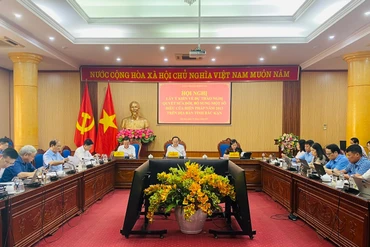 Đề nghị giữ nguyên quyền chất vấn Chánh án Tòa án nhân dân, Viện trưởng Viện Kiểm sát nhân dân của đại biểu HĐND