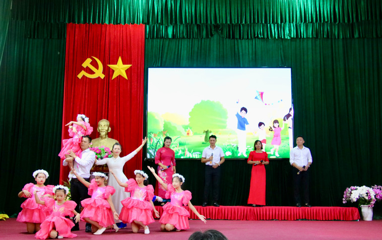 Văn nghệ chào mừng lễ phát động. IMG_6337.jpeg