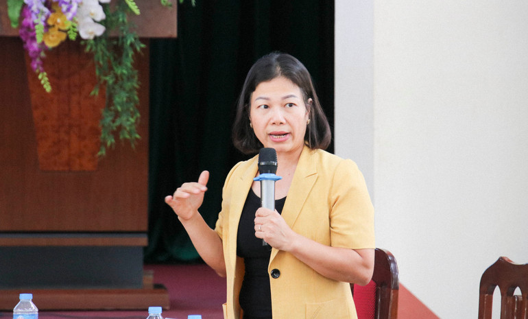 Bà Đỗ Thị Hiền, Bí thư Huyện ủy Bạch Thông góp ý vào Dự án. Hien Bi thu.jpg
