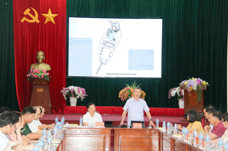 Ông Hà Văn Tiến, Giám đốc Sở Văn hóa, Thể thao và Du lịch phát biểu tại Hội nghị. Tien.jpg