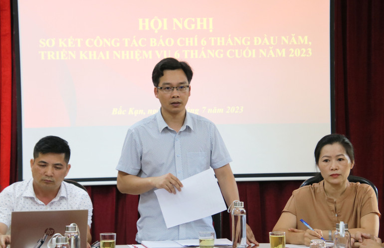 Đồng chí Lưu Ngọc Trung, Phó Trưởng ban Tuyên giáo Tỉnh ủy phát biểu tại Hội nghị. Đồng chí Lưu Ngọc Trung, Phó Trưởng ban Tuyên giáo Tỉnh ủy phát biểu tại Hội nghị.