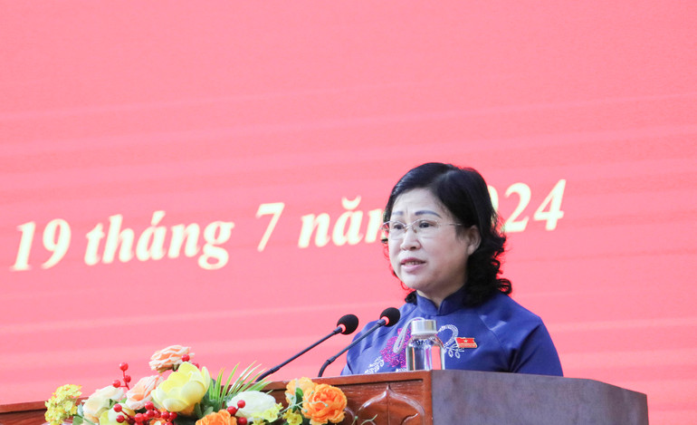 Đồng chí Phương Thị Thanh, Phó Bí thư Thường trực Tỉnh ủy, Chủ tịch HĐND tỉnh. Phuong Thi Thanh.jpg