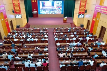 Đại biểu dự hội nghị tại điểm cầu Hội trường tỉnh.