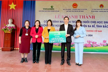 Khánh thành, bàn giao nhà bán trú cho Trường Tiểu học Đồng Phúc