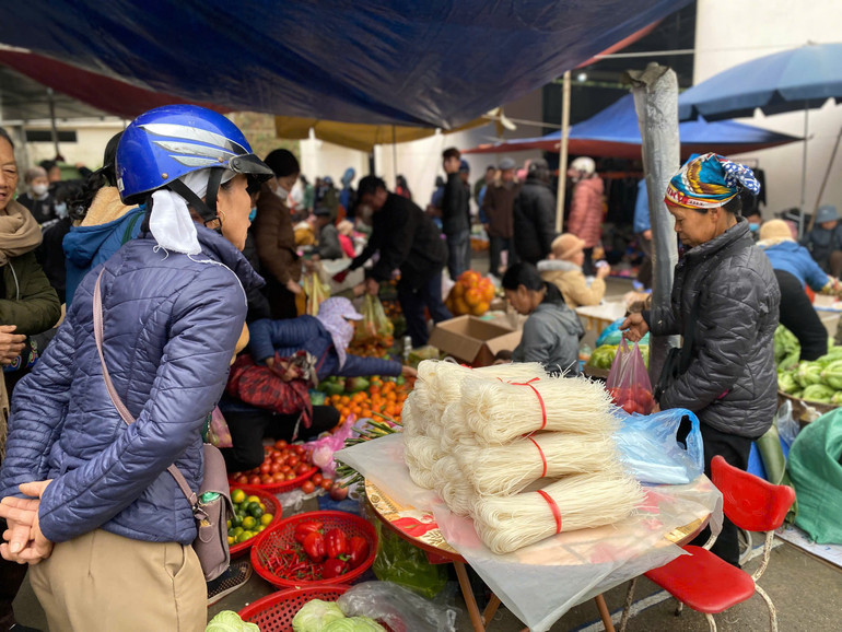 Bún khô được làm từ gạo Bao thai. bun-kho.jpg