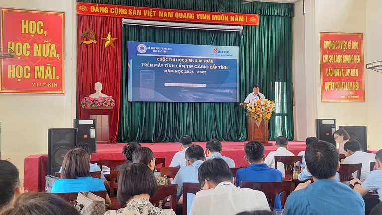 Khai mạc Cuộc thi Học sinh giải toán trên máy tính cầm tay tỉnh Bắc Kạn cấp THPT, năm học 2024-2025. z6523698893307-76bff4f50c74d7cf26cdfa51f0c77665.jpg