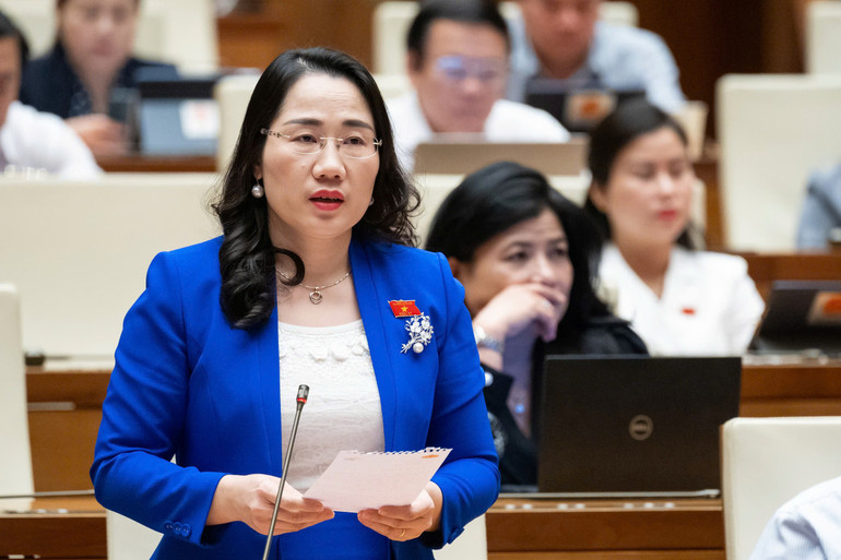 Phó Chủ nhiệm Ủy ban Tư pháp của Quốc hội Nguyễn Thị Thủy đề nghị cho biết nguyên nhân và giải pháp tháo gỡ khó khăn trong đấu thầu thuốc pcnybtp-nguyen-thi-thuy-c-1111-1.jpg