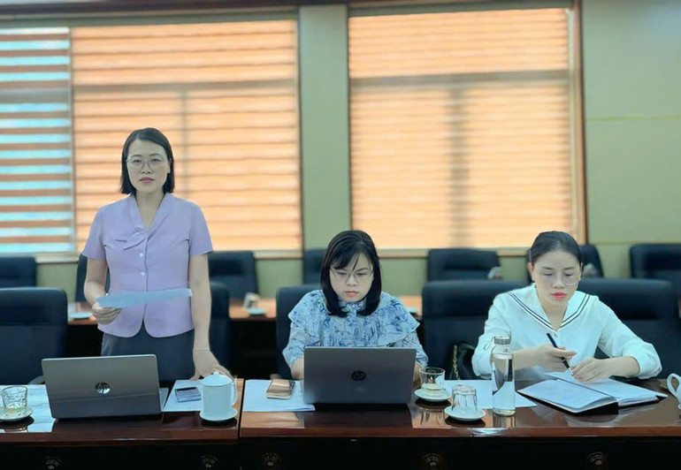 Đại biểu nêu ý kiến góp ý về công tác phối hợp tuyên truyền các nội dung Kỳ họp thứ 8, Quốc hội khóa XV. z5932507101572-229d698c9f674d0084d7c2e24576fd1e-1122.jpg
